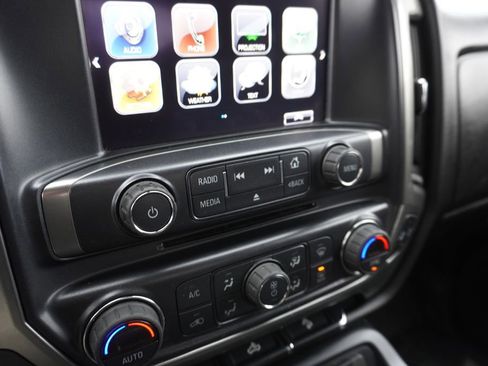 Used 2018 Chevrolet Silverado 1500 LT w/ All Star Edition image 17