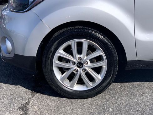 Used 2018 Kia Soul + FWD image 39