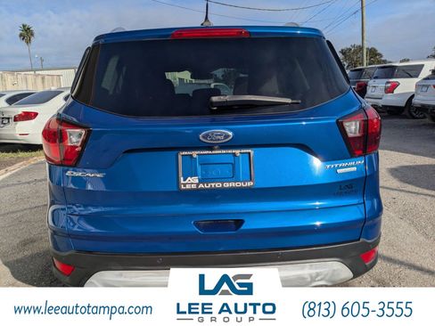 Used 2019 Ford Escape Titanium image 4