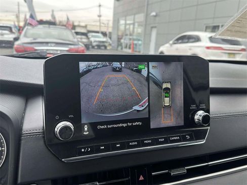 Used 2023 Mitsubishi Outlander SE image 28