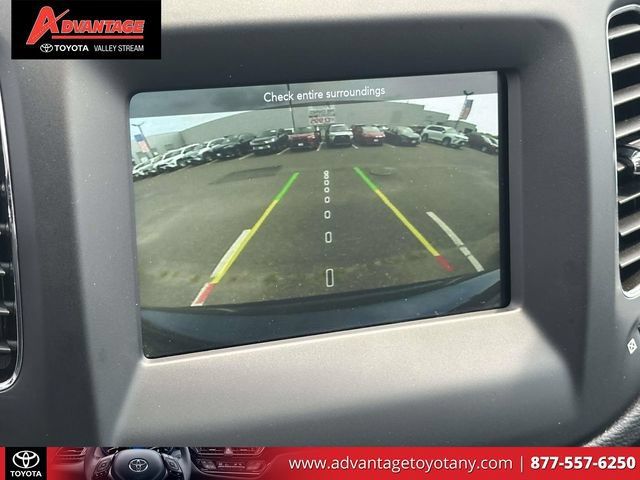 Used 2021 Jeep Compass Latitude AWD/4WD image 32