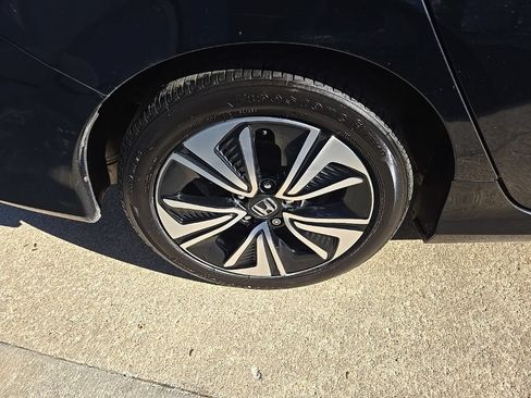 Used 2018 Honda Civic EX-T image 22