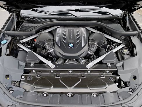 Used 2020 BMW X5 M50i AWD/4WD image 49