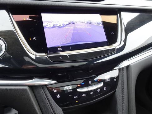 Certified 2023 Cadillac XT6 Premium Luxury image 26