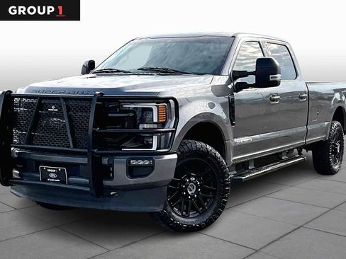 Certified 2022 Ford F250 Lariat w/ Black Appearance Package image 1