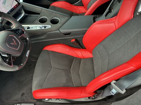 Used 2026 Chevrolet Corvette Z06 RWD image 14