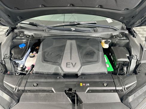 Used 2022 Kia EV6 Wind AWD/4WD image 32