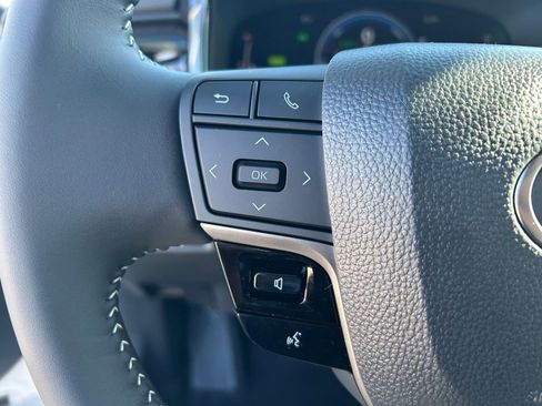 New 2026 Toyota Camry SE AWD/4WD image 11