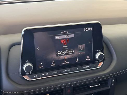 Used 2021 Nissan Rogue S FWD image 20