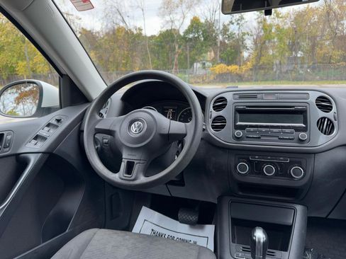 Used 2012 Volkswagen Tiguan S AWD/4WD image 39