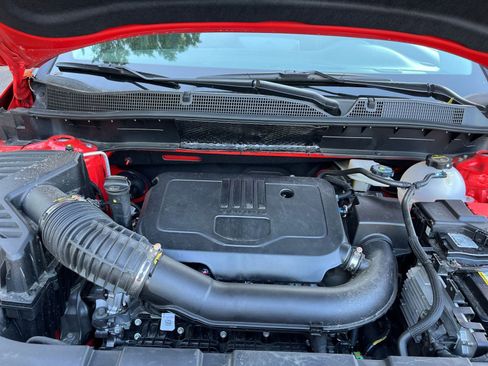 Used 2025 Chevrolet Blazer LT FWD image 33