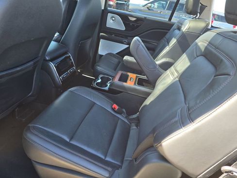 Used 2023 Lincoln Aviator Reserve w/ Equipment Group 201A image 12