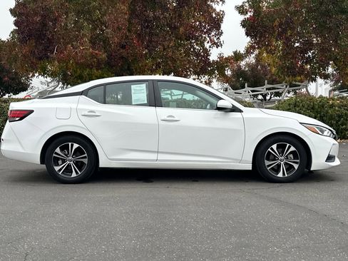 Certified 2022 Nissan Sentra SV image 3