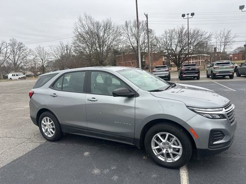 Certified 2024 Chevrolet Equinox LS image 4