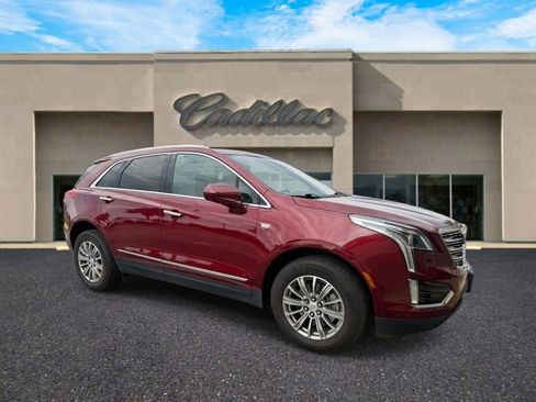 Used 2018 Cadillac XT5 Luxury w/ Driver Awareness Package AWD/4WD image 1