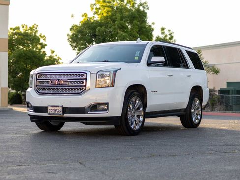 Used 2016 GMC Yukon SLE w/ Convenience Package image 3