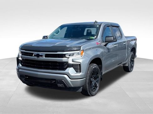 Used 2023 Chevrolet Silverado 1500 RST w/ Z71 Off-Road Package AWD/4WD image 4