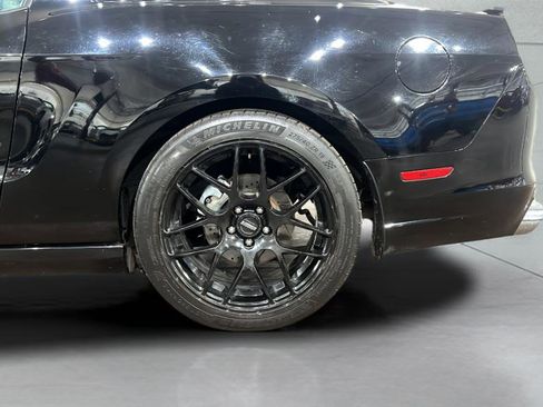 Used 2013 Ford Mustang GT image 37