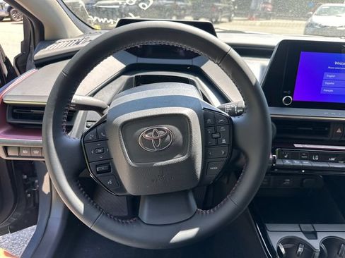 New 2026 Toyota Prius Plug-In Hybrid FWD image 31