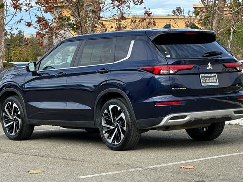 Used 2024 Mitsubishi Outlander SE image 6