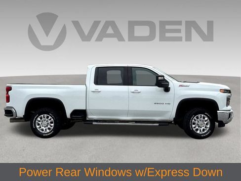 Used 2024 Chevrolet Silverado 2500 LT AWD/4WD image 19