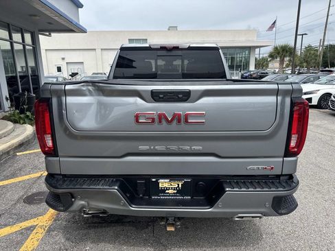 Used 2024 GMC Sierra 1500 AT4 w/ Technology Package AWD/4WD image 7