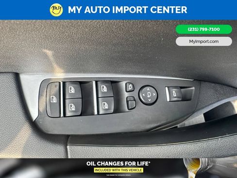 Used 2021 BMW X3 xDrive30e AWD/4WD image 12