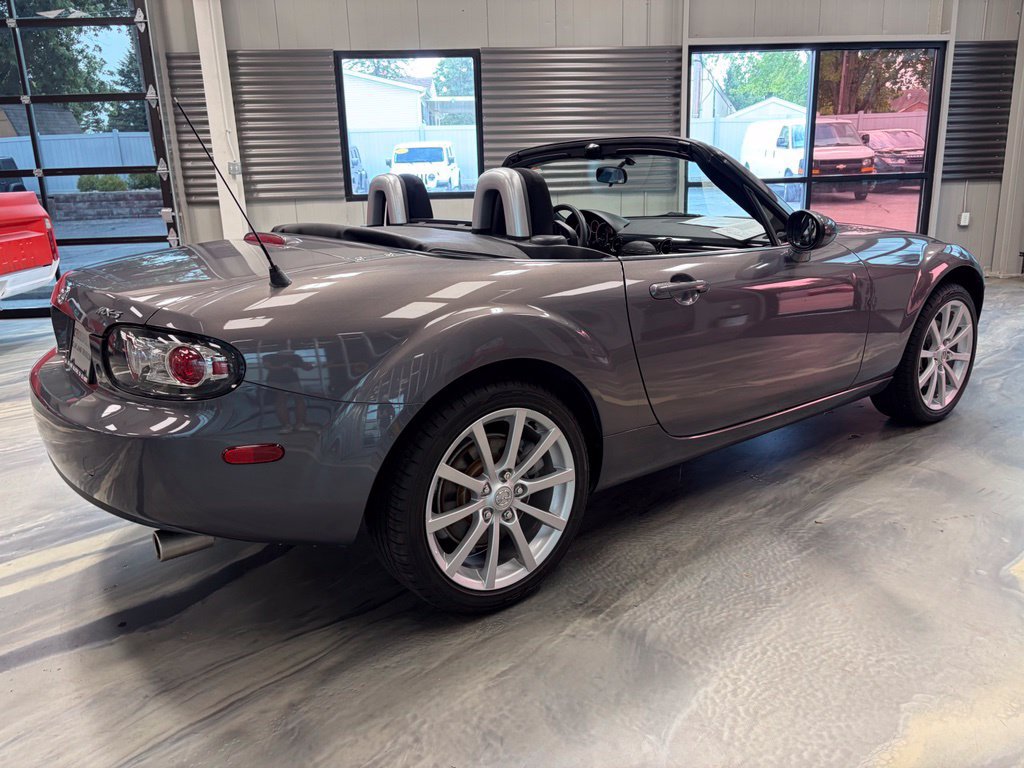 Used 2007 MAZDA MX-5 Miata Touring RWD image 22