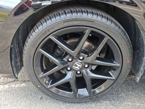 Certified 2024 Honda Civic Sport image 28