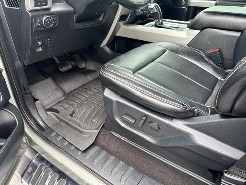 Used 2020 Ford F150 Lariat w/ Equipment Group 502A Luxury AWD/4WD image 24