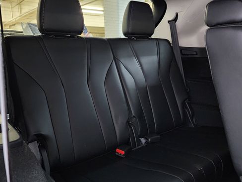 Used 2024 Acura MDX SH-AWD w/ Technology Package image 23