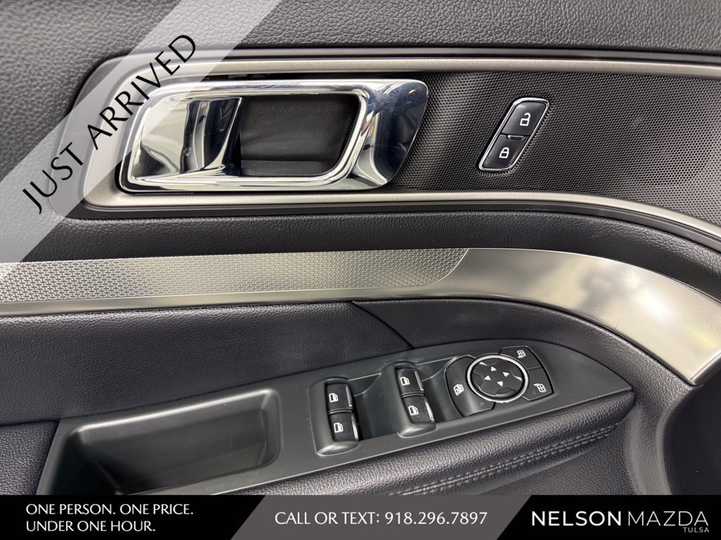 Used 2019 Ford Explorer XLT FWD image 19