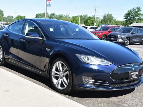 Used 2014 Tesla Model S 85 RWD image 11