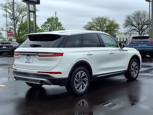 Used 2023 Lincoln Corsair AWD image 2