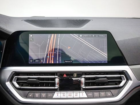 Used 2023 BMW M440i Convertible w/ Premium Package image 23