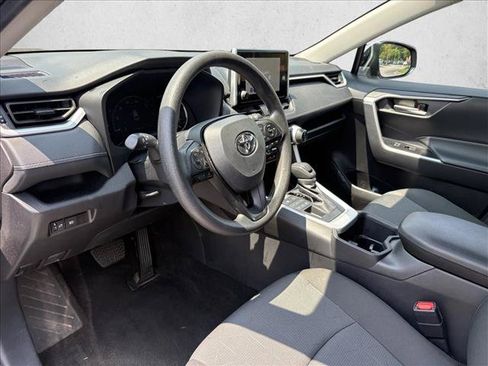 Certified 2025 Toyota RAV4 XLE AWD/4WD image 9