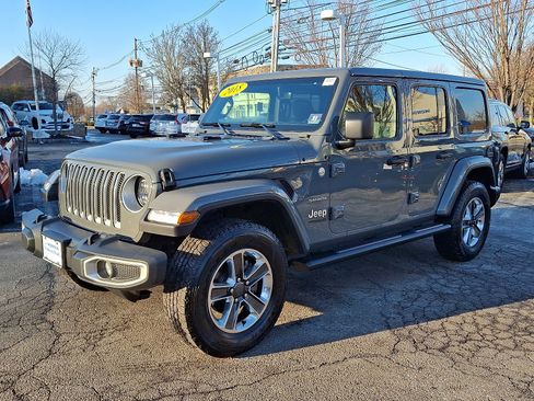 Used 2018 Jeep Wrangler Unlimited Sahara w/ Dual Top Group image 3