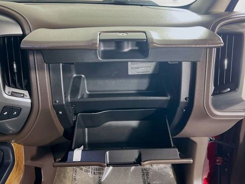 Used 2018 Chevrolet Silverado 1500 LTZ image 30