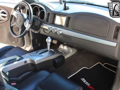 Used 2005 Chevrolet SSR w/ Preferred Equipment Group image 27