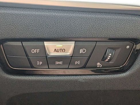 Used 2025 BMW 430i Coupe w/ Premium Package RWD image 22