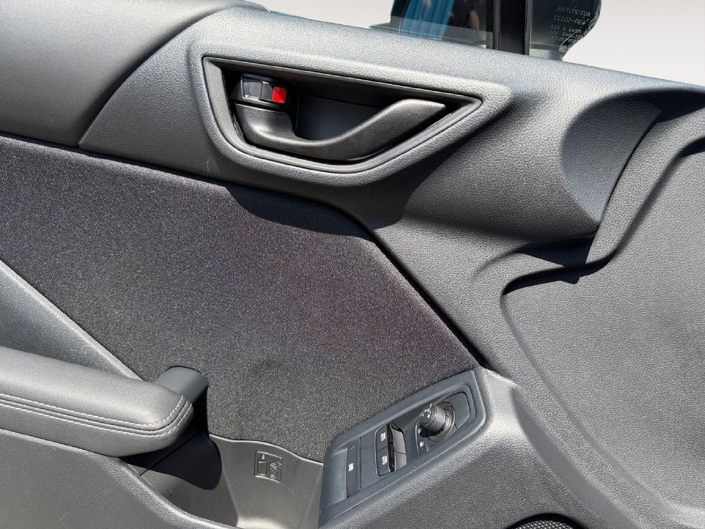 Used 2025 Toyota GR86 w/ ALL Weather Mat Package (TMS) RWD image 22