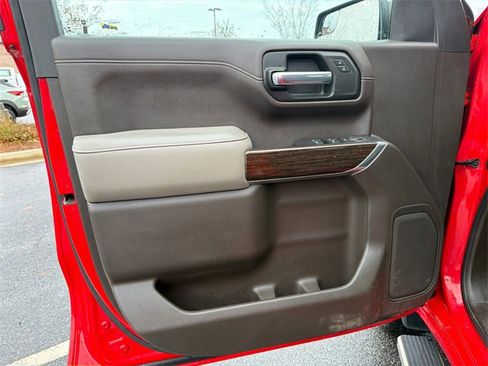 Used 2021 GMC Sierra 1500 SLE image 10