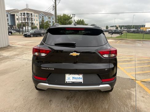 Used 2021 Chevrolet TrailBlazer LT w/ Convenience Package FWD image 7