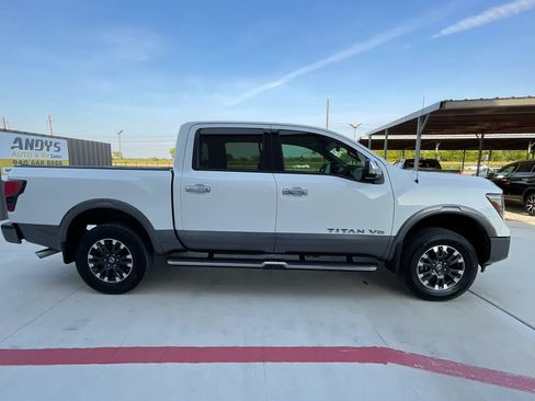 Used 2020 Nissan Titan Platinum Reserve w/ Moonroof Package AWD/4WD image 11