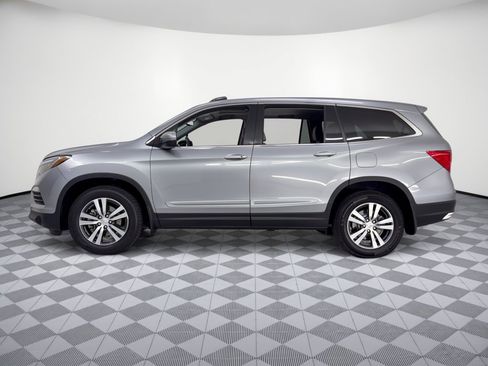 Used 2017 Honda Pilot EX-L image 2