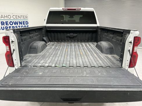 Used 2025 Chevrolet Silverado 2500 LT image 23