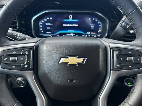 Used 2025 Chevrolet Silverado 1500 LT AWD/4WD image 33