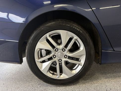 Used 2019 Honda Accord LX image 29