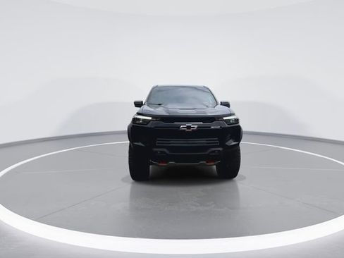 Used 2024 Chevrolet Colorado ZR2 w/ ZR2 Convenience Package III AWD/4WD image 4