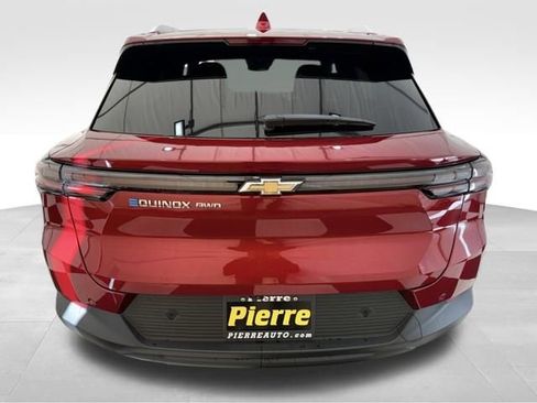 New 2026 Chevrolet Equinox EV LT image 3
